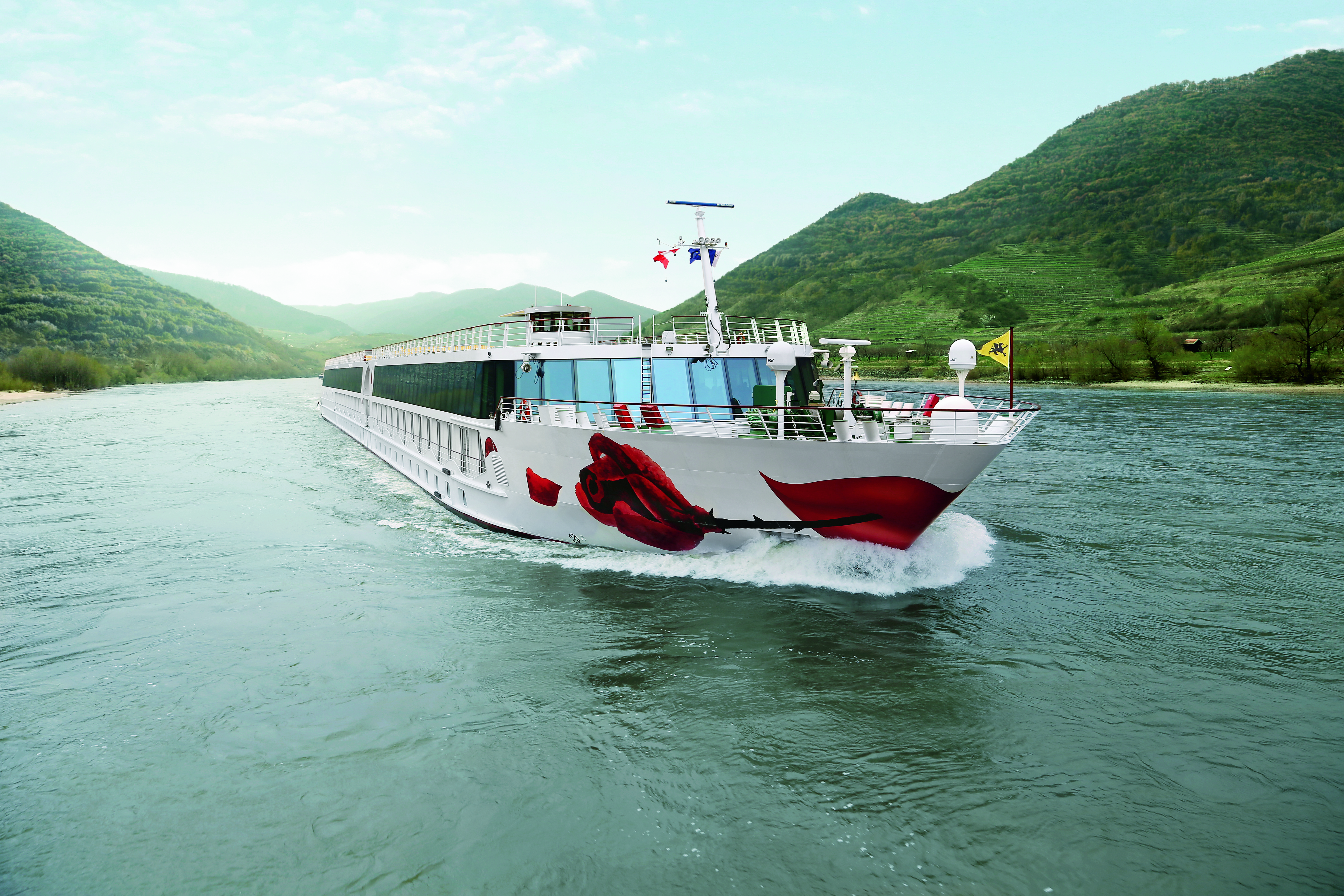 DANUBE SHIP 02 ICC39L