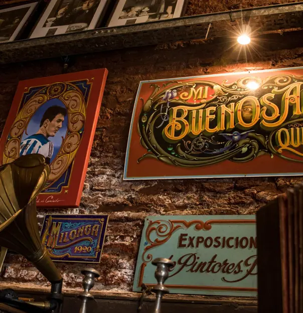 La Perla Bar, Buenos Aires, Argentina