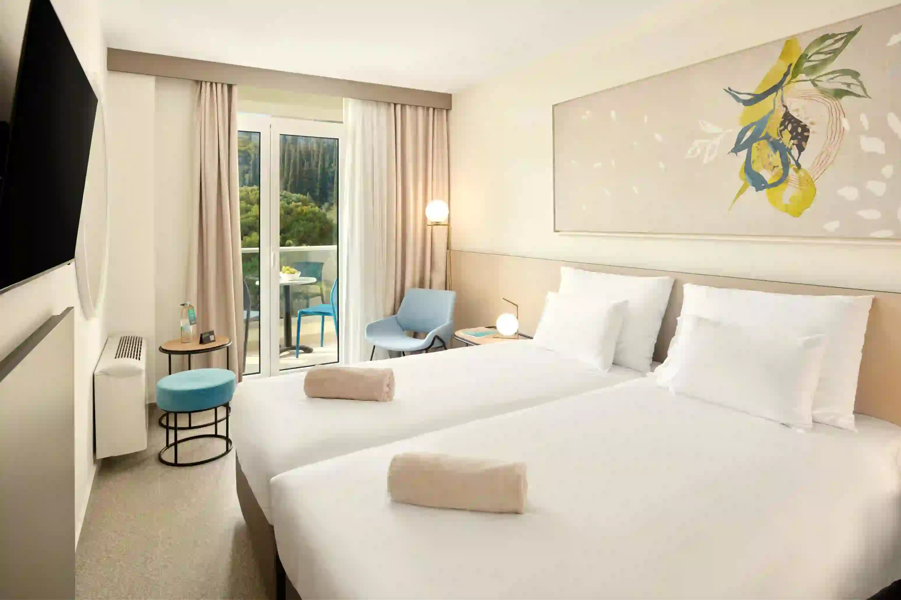 A standard room with balcony at Hotel Horizont, Baška Voda