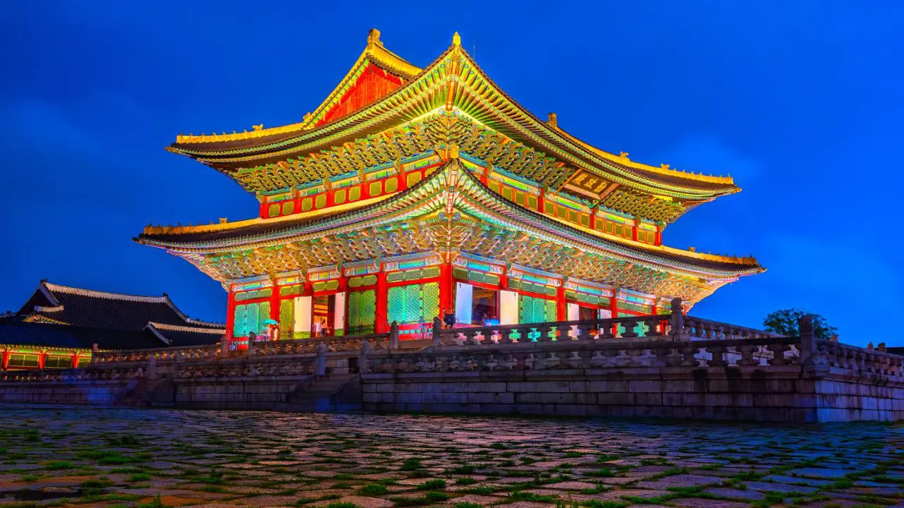 Shutterstock 1480658441 Pavilion Gyeongbokgung Palace