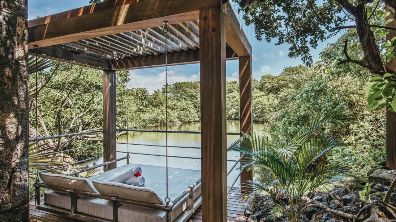 Long Beach Resort, Mauritius, day bed